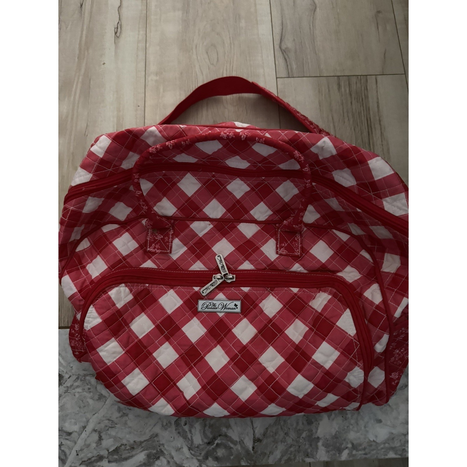 Pioneer Woman Travel Quilted Weekender Bag Red Gingham Charming Check Plaid Euc